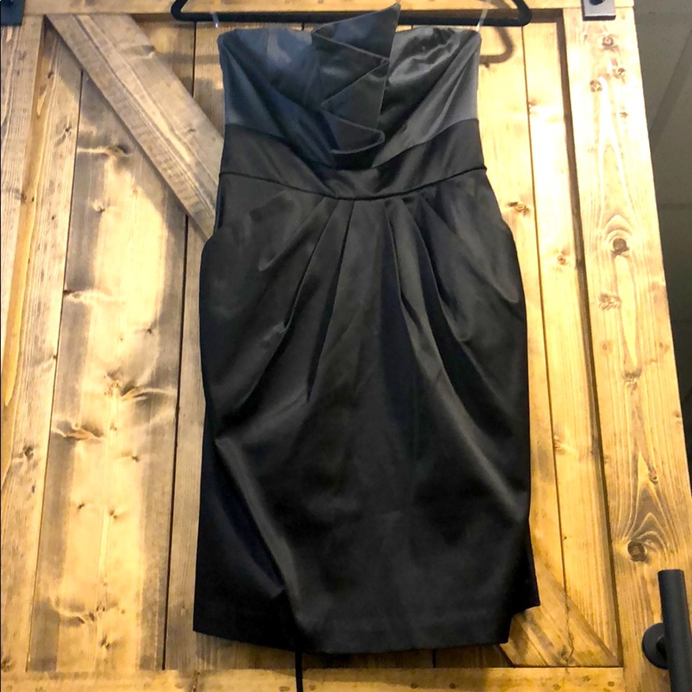 Cocktail dress with pockets